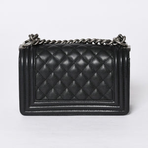 Very Good Condition CHANEL BOY CHANEL Boy Chanel Chain Shoulder Bag No. 29 Coco Mark Caviar Skin Black Used 4a000932