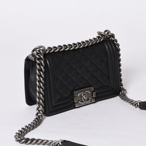 Very Good Condition CHANEL BOY CHANEL Boy Chanel Chain Shoulder Bag No. 29 Coco Mark Caviar Skin Black Used 4a000932