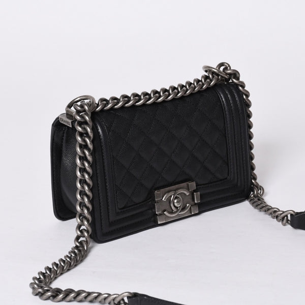 Very Good Condition CHANEL BOY CHANEL Boy Chanel Chain Shoulder Bag No. 29 Coco Mark Caviar Skin Black Used 4a000932