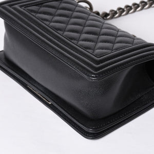 Very Good Condition CHANEL BOY CHANEL Boy Chanel Chain Shoulder Bag No. 29 Coco Mark Caviar Skin Black Used 4a000932