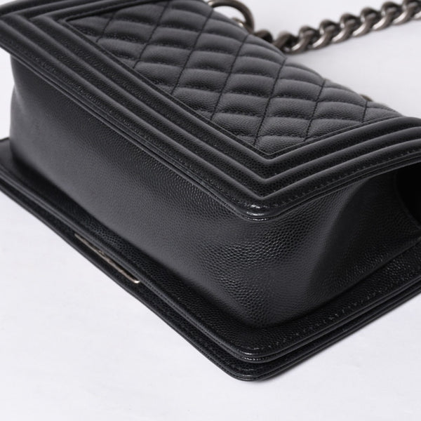 Very Good Condition CHANEL BOY CHANEL Boy Chanel Chain Shoulder Bag No. 29 Coco Mark Caviar Skin Black Used 4a000932