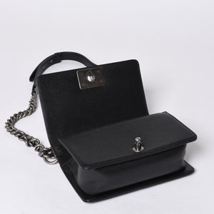 Very Good Condition CHANEL BOY CHANEL Boy Chanel Chain Shoulder Bag No. 29 Coco Mark Caviar Skin Black Used 4a000932