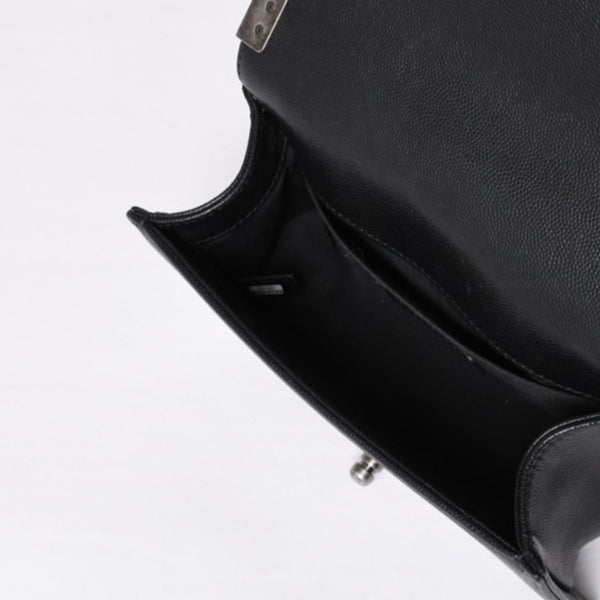Very Good Condition CHANEL BOY CHANEL Boy Chanel Chain Shoulder Bag No. 29 Coco Mark Caviar Skin Black Used 4a000932