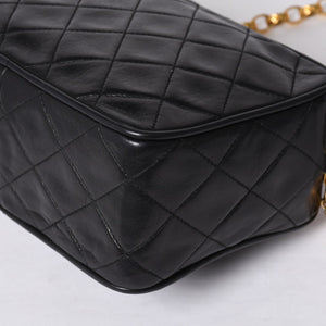 Very Good Condition CHANEL Chain Shoulder Bag No. 1 Coco Mark Lambskin Quilted Fringe Black Used 4a000929
