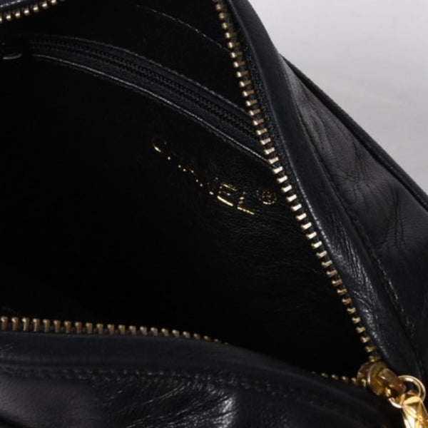 Very Good Condition CHANEL Chain Shoulder Bag No. 1 Coco Mark Lambskin Quilted Fringe Black Used 4a000929