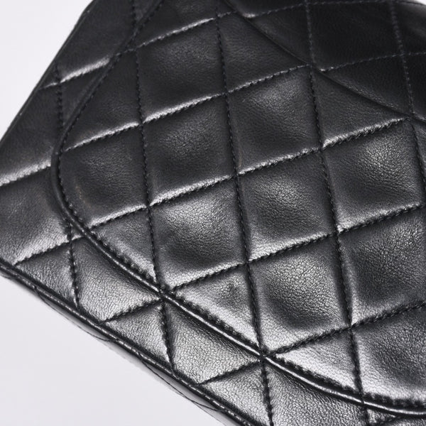 Very Good Condition CHANEL Mini Matelasse 17 S Flap S Chain Shoulder Bag No. 2 Coco Mark Lambskin Black Used 4a000934