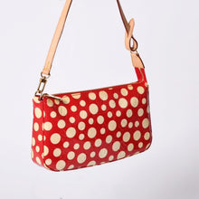 画像をギャラリービューアに読み込む, 極美品 LOUIS VUITTON ルイヴィトン 草間彌生 ヴェルニ M91427 ドットインフィニティ ポシェットアクセソワール ブラック ホワイト 中古 4a001023