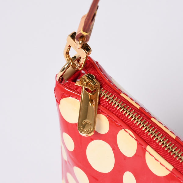 極美品 LOUIS VUITTON ルイヴィトン 草間彌生 ヴェルニ M91427 ドットインフィニティ ポシェットアクセソワール ブラック ホワイト 中古 4a001023