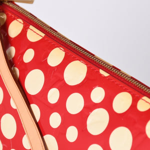 極美品 LOUIS VUITTON ルイヴィトン 草間彌生 ヴェルニ M91427 ドットインフィニティ ポシェットアクセソワール ブラック ホワイト 中古 4a001023