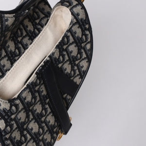 Very Good Condition Christian Dior Saddle Mini Bag Handbag M0456CTZQ Oblique Navy Used 4a000999
