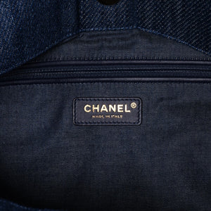 Like new CHANEL Chain tote bag AS3857 Random number here mark denim indigo blue used 4a000988
