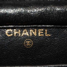 画像をギャラリービューアに読み込む, 極美品 CHANEL シャネル マイクロマトラッセ チェーンショルダーバッグ 1番台 ココマーク ラムスキン ブラック ゴールド金具 中古 4a000935