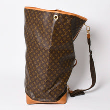 Load image into Gallery viewer, 極美品 LOUIS VUITTON ルイヴィトン サックマリーン バンドリエール M41235 PVC ヌメ革 ゴールド金具 中古 4a001025