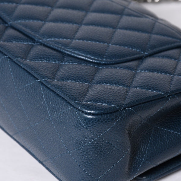 Very good condition CHANEL Chanel Matelasse 25 W flap W chain shoulder bag AO1112 Green series 20s Caviar skin Silver hardware Used 4a001061