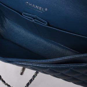 Very good condition CHANEL Chanel Matelasse 25 W flap W chain shoulder bag AO1112 Green series 20s Caviar skin Silver hardware Used 4a001061
