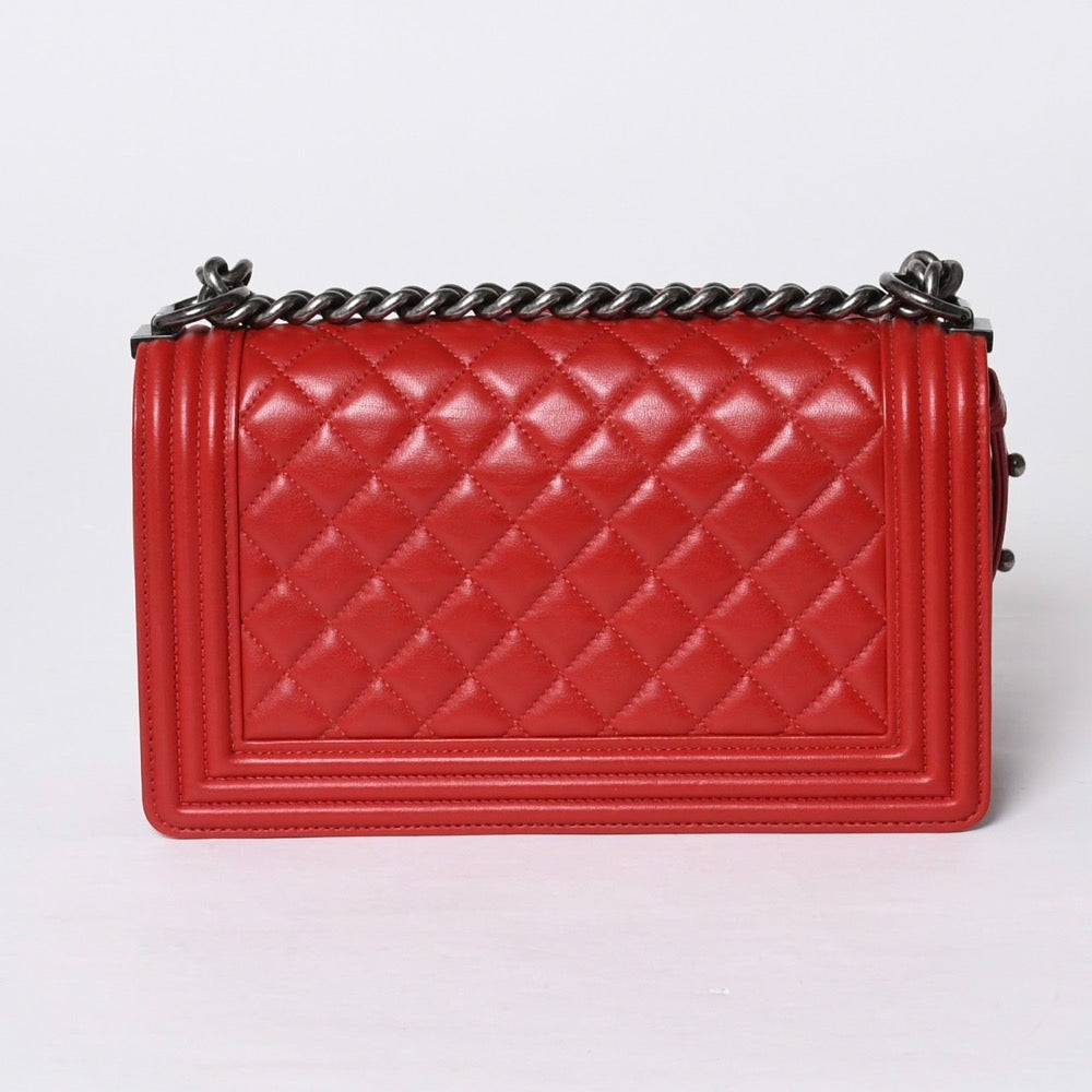 極美品 CHANEL シャネル ボーイシャネル ショルダーバッグ ラムスキン 20番台 レッド シルバー金具 中古 4a000911