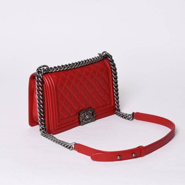 極美品 CHANEL シャネル ボーイシャネル ショルダーバッグ ラムスキン 20番台 レッド シルバー金具 中古 4a000911