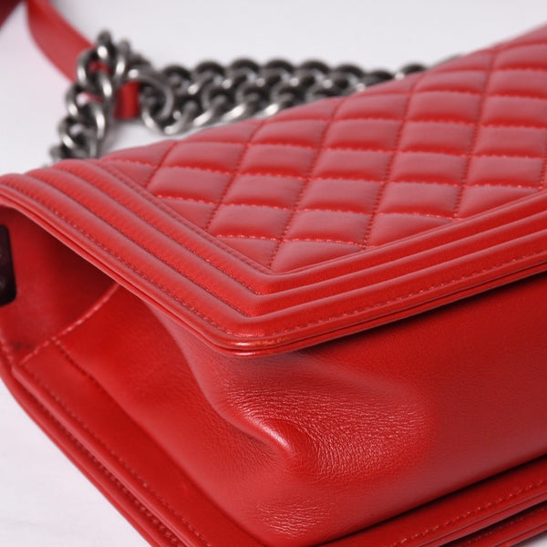 極美品 CHANEL シャネル ボーイシャネル ショルダーバッグ ラムスキン 20番台 レッド シルバー金具 中古 4a000911