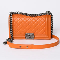 極美品 CHANEL シャネル ボーイシャネル ショルダーバッグ ラムスキン 20番台 オレンジ シルバー金具 中古 4a000913