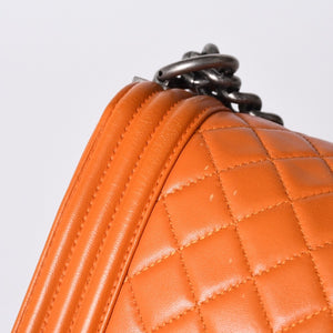 極美品 CHANEL シャネル ボーイシャネル ショルダーバッグ ラムスキン 20番台 オレンジ シルバー金具 中古 4a000913