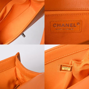 極美品 CHANEL シャネル ボーイシャネル ショルダーバッグ ラムスキン 20番台 オレンジ シルバー金具 中古 4a000913