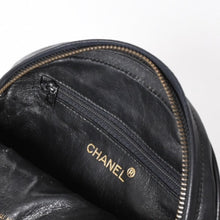 画像をギャラリービューアに読み込む, CHANEL シャネル チェーンショルダーバッグ 1番台 ココマークパッチ ラムスキン フリンジ ブラック ゴールド金具 美品 中古 4a000933