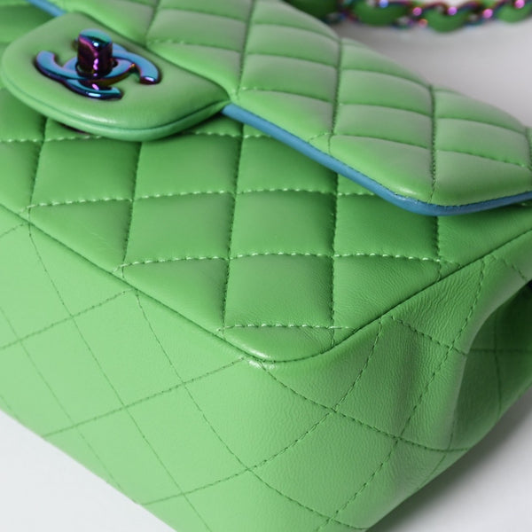 Very Good Condition CHANEL Mini Matelasse 20 S Flap S Chain Shoulder Bag No. 31 Coco Mark Lambskin Green Used 4a001225