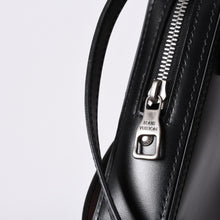 画像をギャラリービューアに読み込む, 極美品 LOUIS VUITTON ルイヴィトン ダヌーブメッセンジャー ショルダーバッグ M53975 ブラック シルバー金具 中古 4a000904