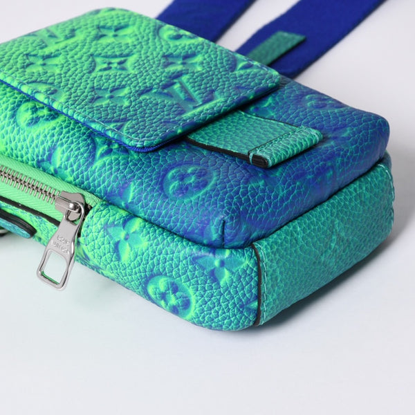 Very Good Condition LOUIS VUITTON Taurillon Illusion Double Phone Pouch Shoulder Bag M81223 Green Used 4a000758
