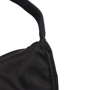 PRADA プラダ ホーボー ワンショルダーバッグ MV515 トライアングルロゴ 三角ロゴプレート ナイロン ホーボー ブラック 美品 中古 4a000858