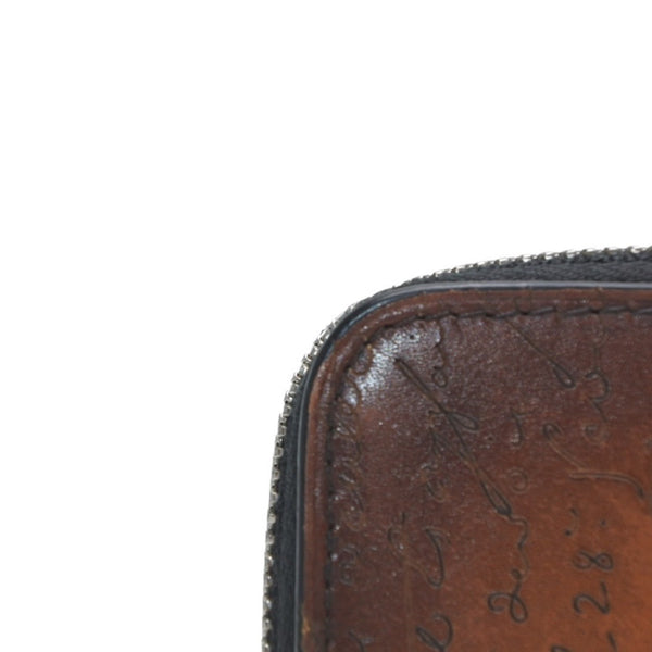Berluti Compact Round Wallet Calligraphy FO213P Brown Made in Italy Good Condition Used 4a000798