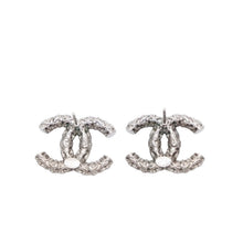 画像をギャラリービューアに読み込む, CHANEL シャネル ココマーク ピアス 重量約8.60g B14A刻印 メタル シルバー アクセサリー 唐草模様 両耳用 美品 中古 4a000648