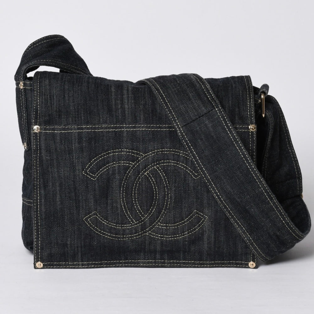 極美品 CHANEL シャネル ショルダーバッグ スパークリングデニム 10番台 ココマーク ネイビー A31987 ゴールド金具 中古 4a001141