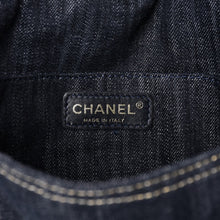 画像をギャラリービューアに読み込む, 極美品 CHANEL シャネル ショルダーバッグ スパークリングデニム 10番台 ココマーク ネイビー A31987 ゴールド金具 中古 4a001141