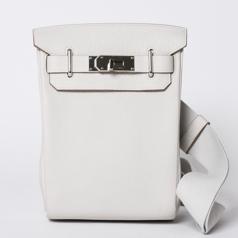 Like new Hermes Kelly Akkad PM B engraved one shoulder bag White silver hardware Used 4a001434