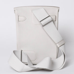 Like new Hermes Kelly Akkad PM B engraved one shoulder bag White silver hardware Used 4a001434