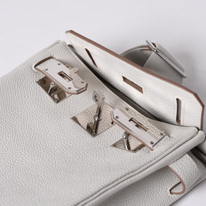 Like new Hermes Kelly Akkad PM B engraved one shoulder bag White silver hardware Used 4a001434