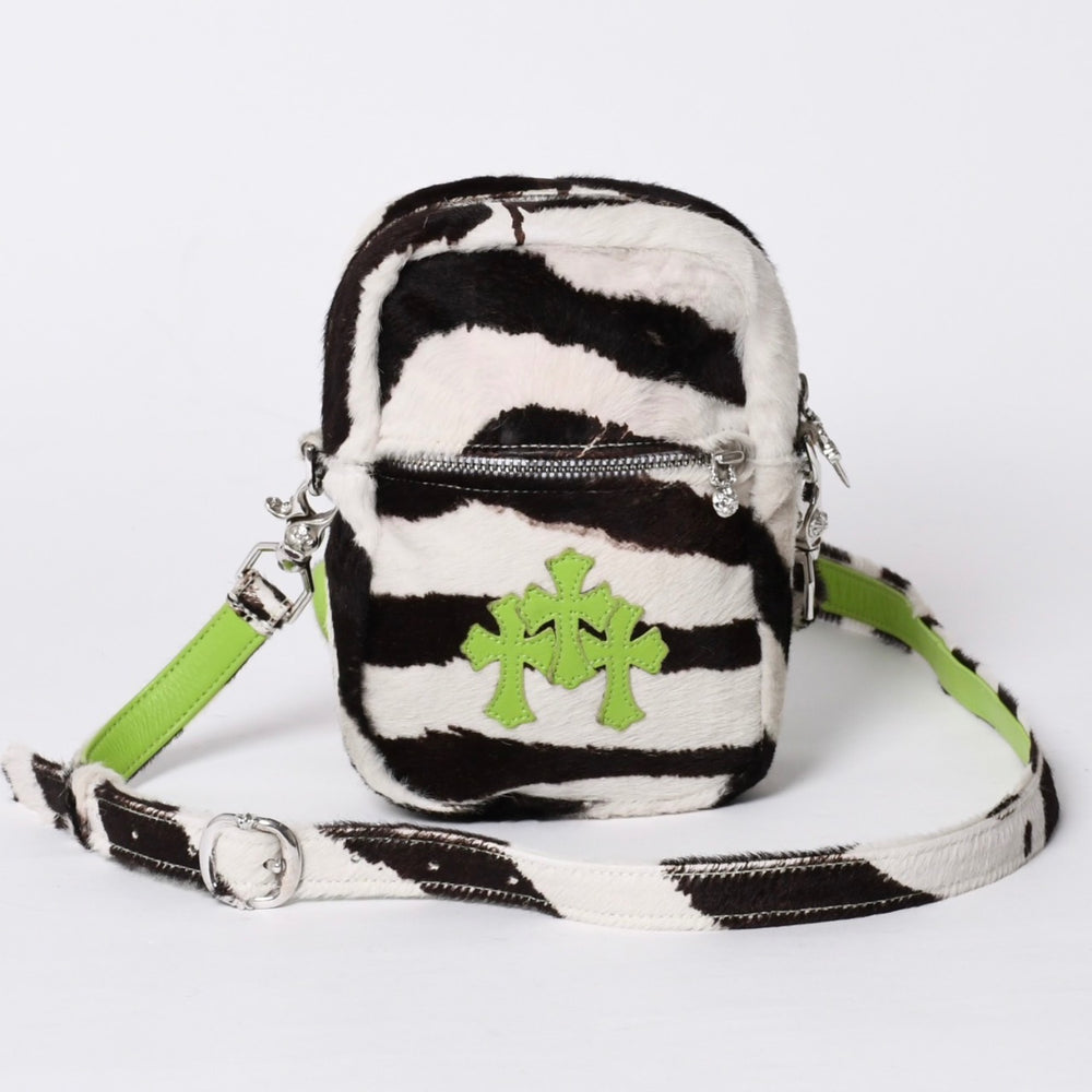 極美品 CHROME HEARTS クロムハーツ TAKA MINI ショルダーバッグ セメタリー クロスパッチ ハラコ ゼブラ グリーン 中古 4a001431
