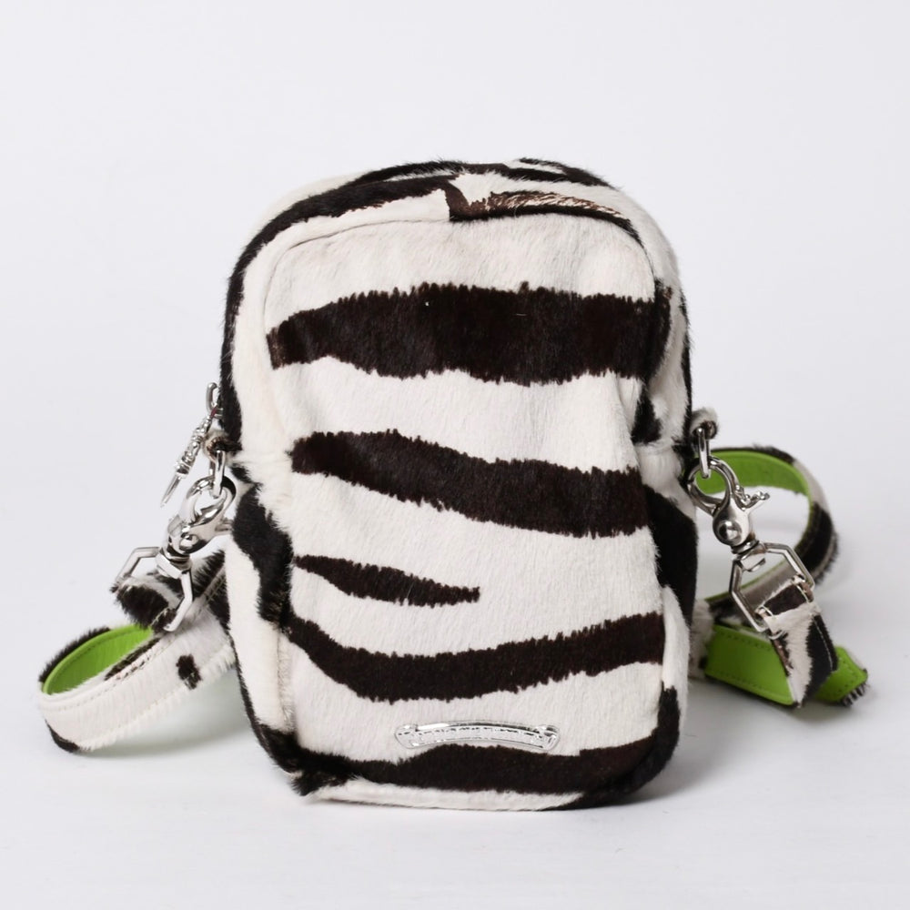 極美品 CHROME HEARTS クロムハーツ TAKA MINI ショルダーバッグ セメタリー クロスパッチ ハラコ ゼブラ グリーン 中古 4a001431