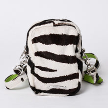 画像をギャラリービューアに読み込む, 極美品 CHROME HEARTS クロムハーツ TAKA MINI ショルダーバッグ セメタリー クロスパッチ ハラコ ゼブラ グリーン 中古 4a001431