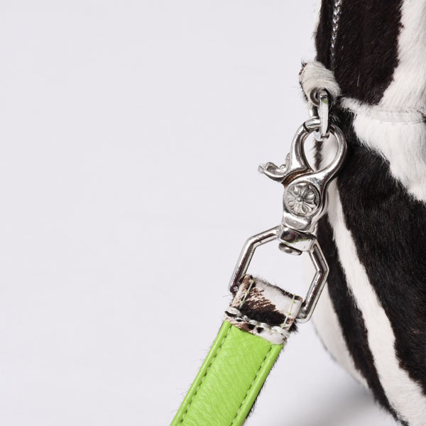 極美品 CHROME HEARTS クロムハーツ TAKA MINI ショルダーバッグ セメタリー クロスパッチ ハラコ ゼブラ グリーン 中古 4a001431