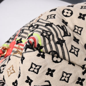 Very good condition LOUIS VUITTON Scrunchie Bohemian Shoulder Bag M40359 Monogram Canvas Beige Multicolor Used 4a001163