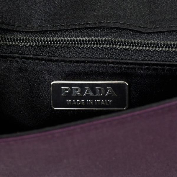 極美品 PRADA プラダ ワンショルダーバッグ トライアングルロゴ B10869 サテン パープル シルバー金具 中古 4a000143