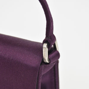 極美品 PRADA プラダ ワンショルダーバッグ トライアングルロゴ B10869 サテン パープル シルバー金具 中古 4a000143