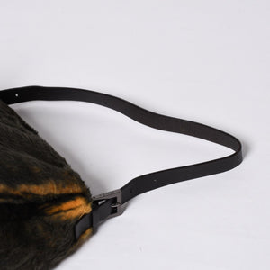 極美品 FENDI フェンディ ワンショルダーバッグ 8BR001 ファー レザー マルチカラー イタリア製 ガンメタ金具 中古 4a001150