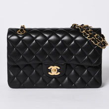 画像をギャラリービューアに読み込む, 新品同様 CHANEL シャネル マトラッセ23 Wフラップ Wチェーンショルダーバッグ 22番台 ココマーク ラムスキン ブラック 中古 4a001171