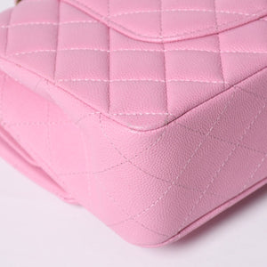 Like new CHANEL Chanel Matelasse 25 W flap W chain shoulder bag A01112 Random number here mark caviar skin used 4a001174