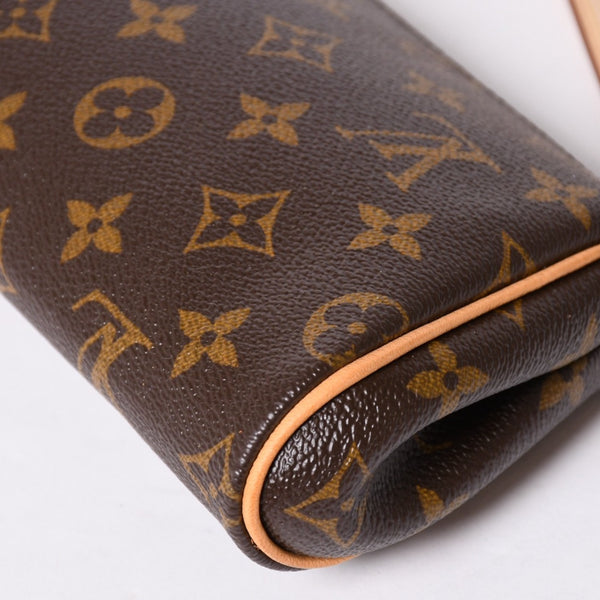 Like new LOUIS VUITTON Pochette Eva Monogram M95567 Brown Gold hardware Used 4a001176
