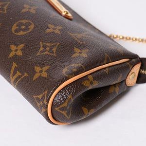 Like new LOUIS VUITTON Pochette Eva Monogram M95567 Brown Gold hardware Used 4a001176