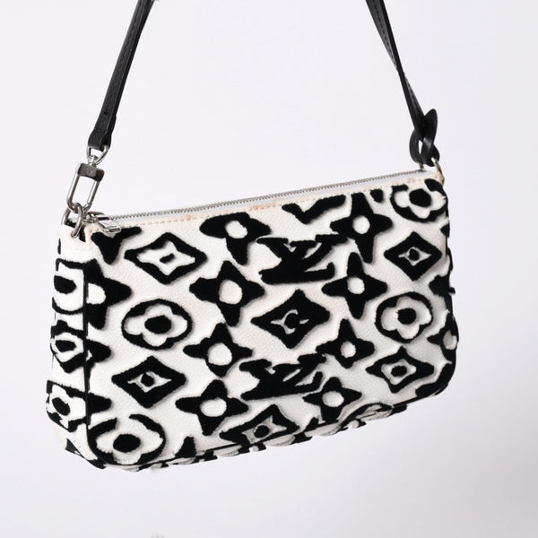LOUIS VUITTON Pochette Accessory Pouch M45565 Monogram Taffetage Good Condition Used 4a001332